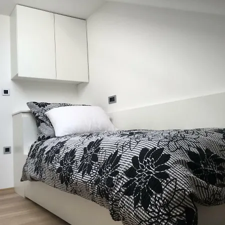 Modern Bright With Free Parking Space Ljubljana