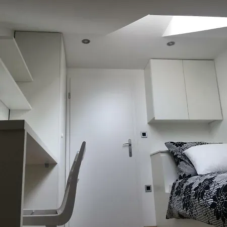 Modern Bright With Free Parking Space * Ljubljana