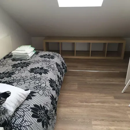 Modern Bright With Free Parking Space