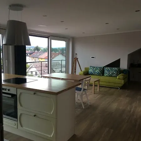 Apartma Modern Bright With Free Parking Space